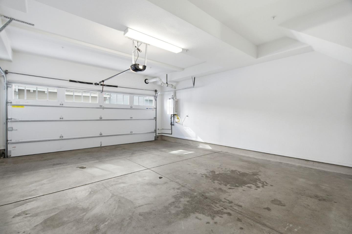 Detail Gallery Image 37 of 60 For 394 Circuit, Mountain View,  CA 94043 - 3 Beds | 2 Baths