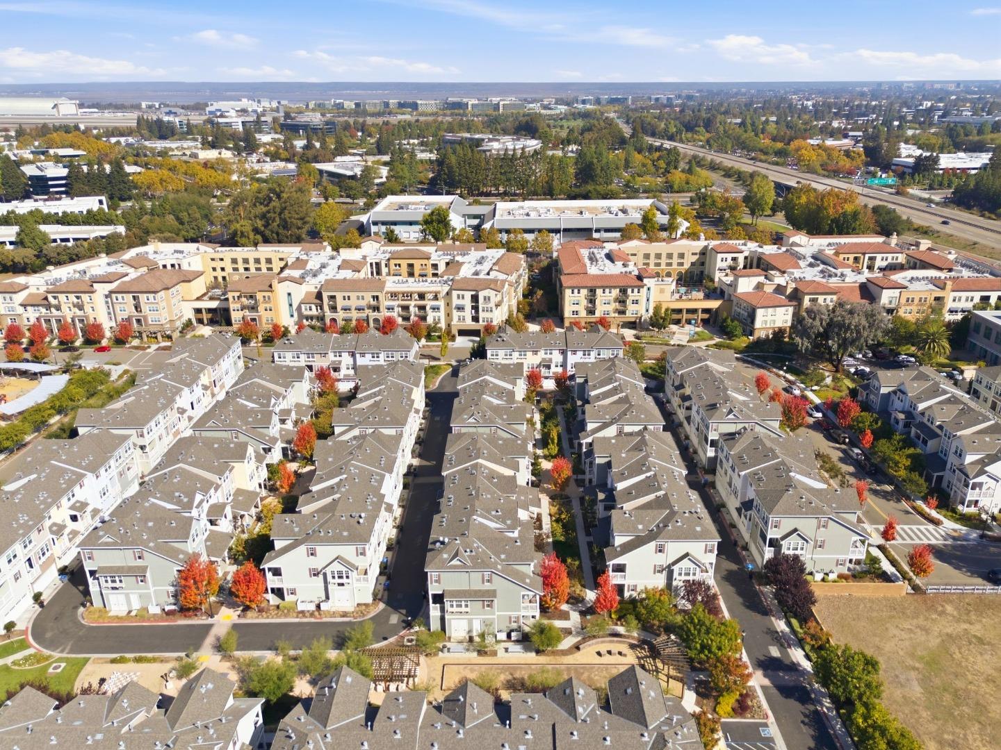 Detail Gallery Image 58 of 60 For 394 Circuit, Mountain View,  CA 94043 - 3 Beds | 2 Baths