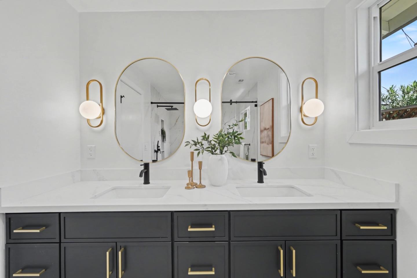 Detail Gallery Image 27 of 58 For 1155 London Ave, Sunnyvale,  CA 94087 - 5 Beds | 3 Baths