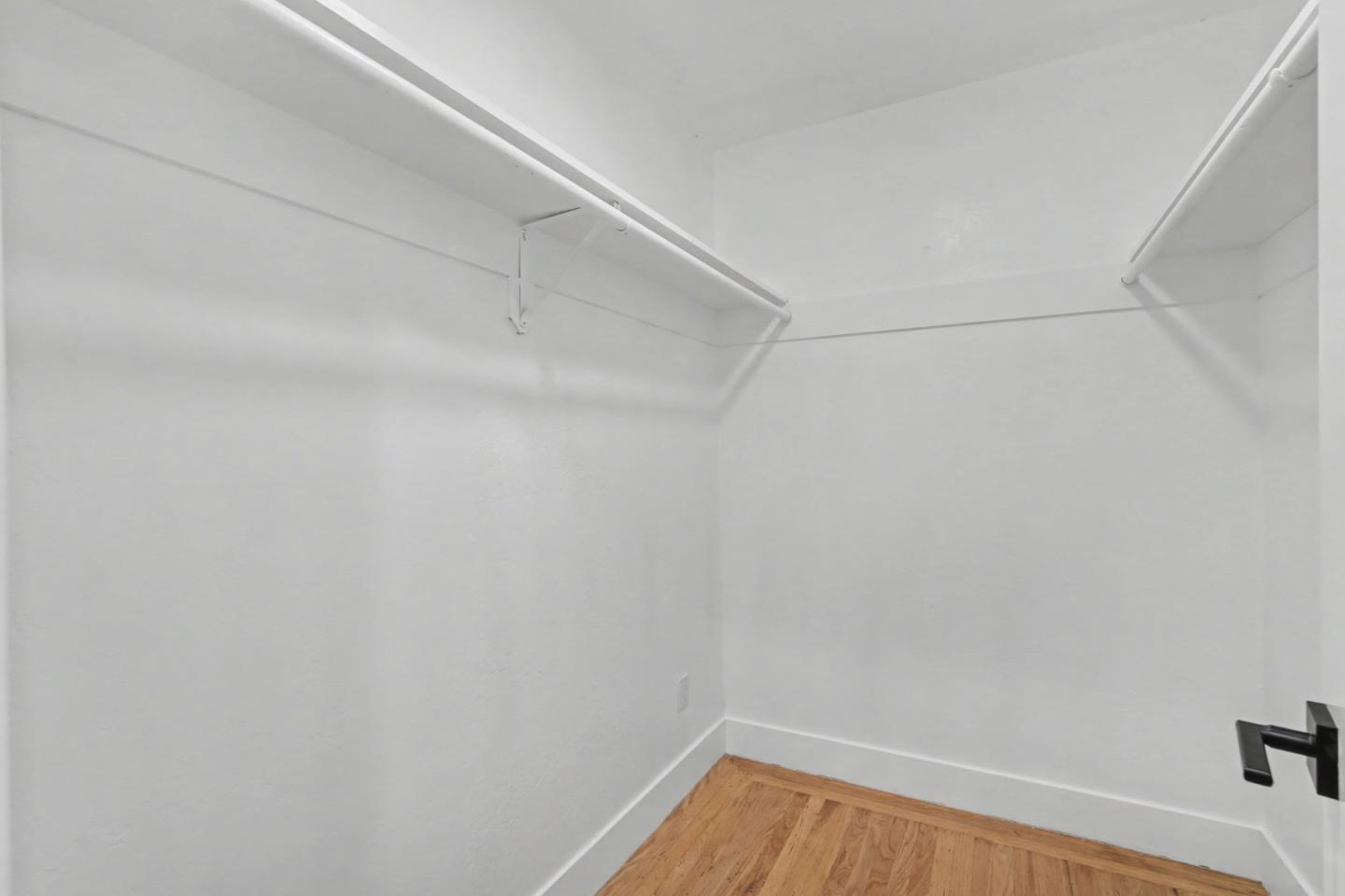 Detail Gallery Image 30 of 58 For 1155 London Ave, Sunnyvale,  CA 94087 - 5 Beds | 3 Baths