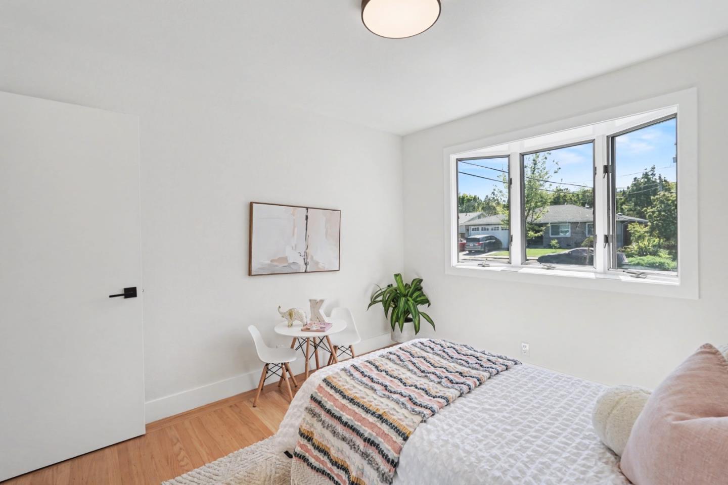 Detail Gallery Image 40 of 58 For 1155 London Ave, Sunnyvale,  CA 94087 - 5 Beds | 3 Baths