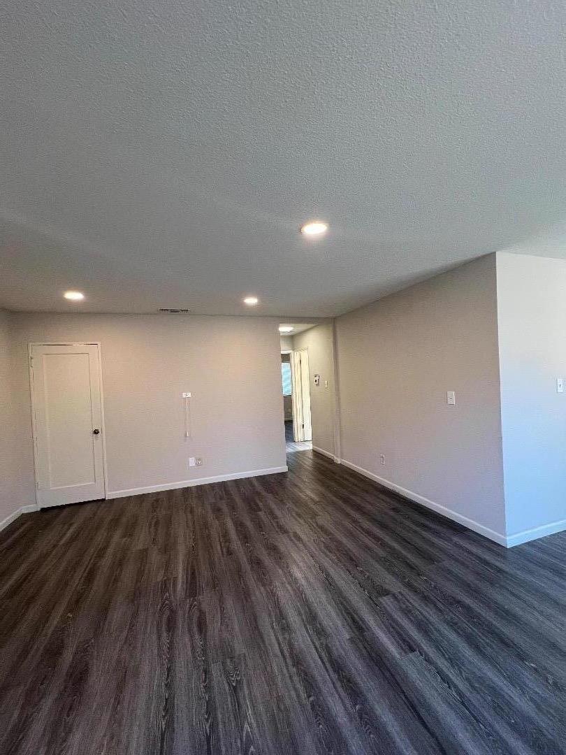 Detail Gallery Image 14 of 17 For 7330 25th Ave, Sacramento,  CA 95820 - – Beds | – Baths