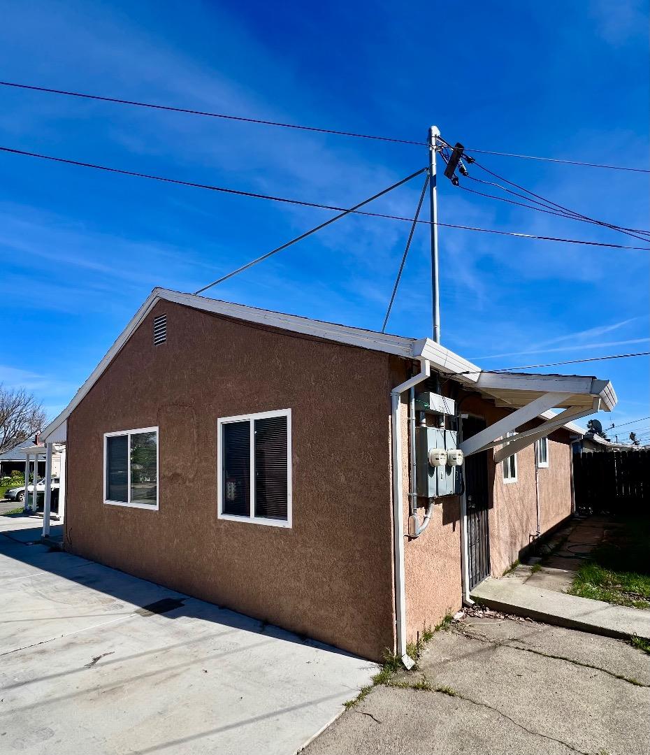 Detail Gallery Image 6 of 17 For 7330 25th Ave, Sacramento,  CA 95820 - – Beds | – Baths