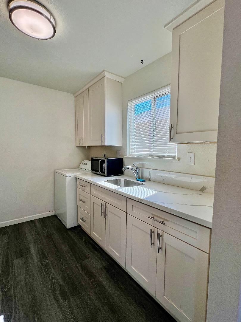 Detail Gallery Image 8 of 17 For 7330 25th Ave, Sacramento,  CA 95820 - – Beds | – Baths