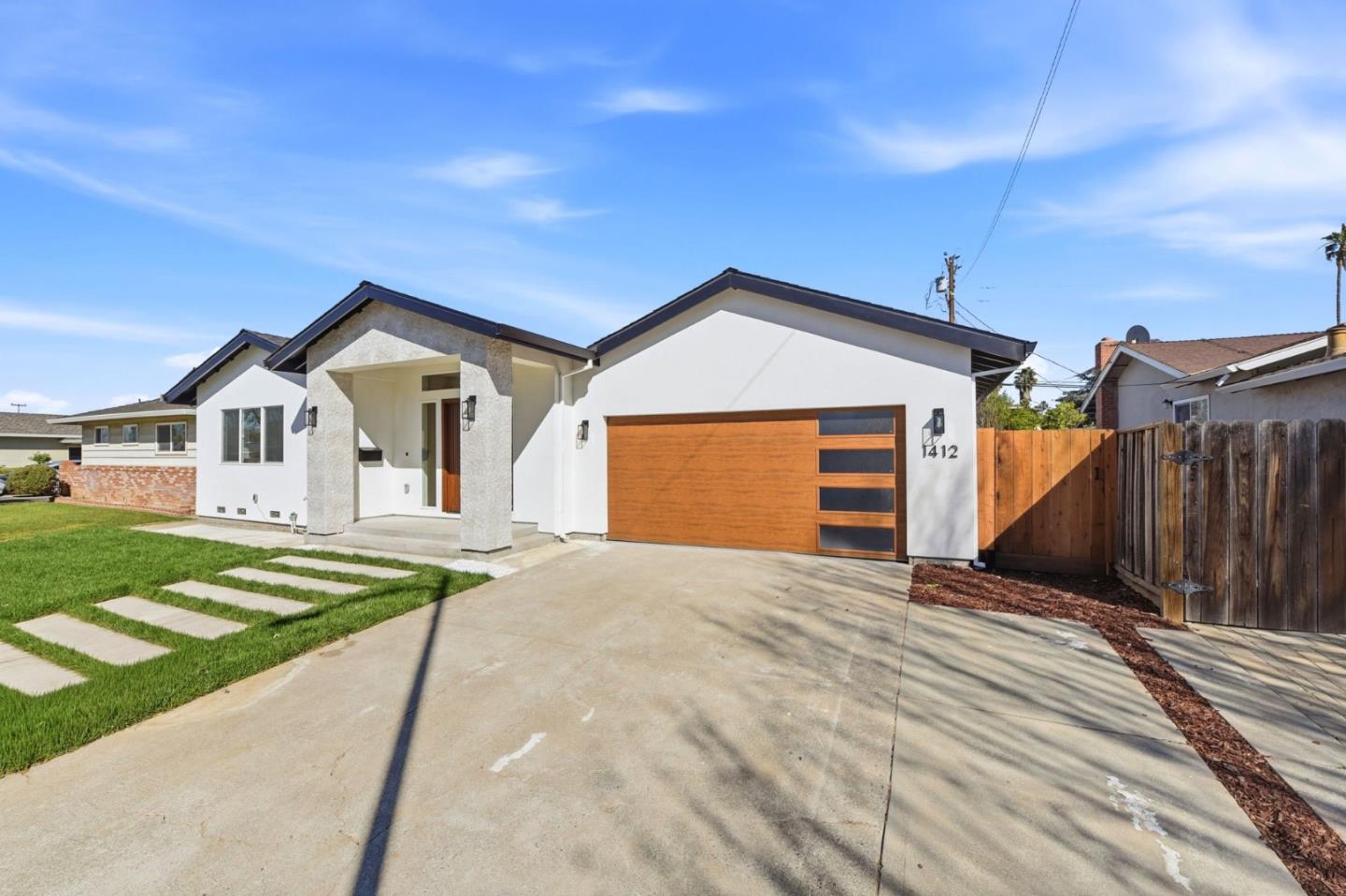 Detail Gallery Image 2 of 59 For 1412 Antonio Ln, San Jose,  CA 95117 - 4 Beds | 4 Baths