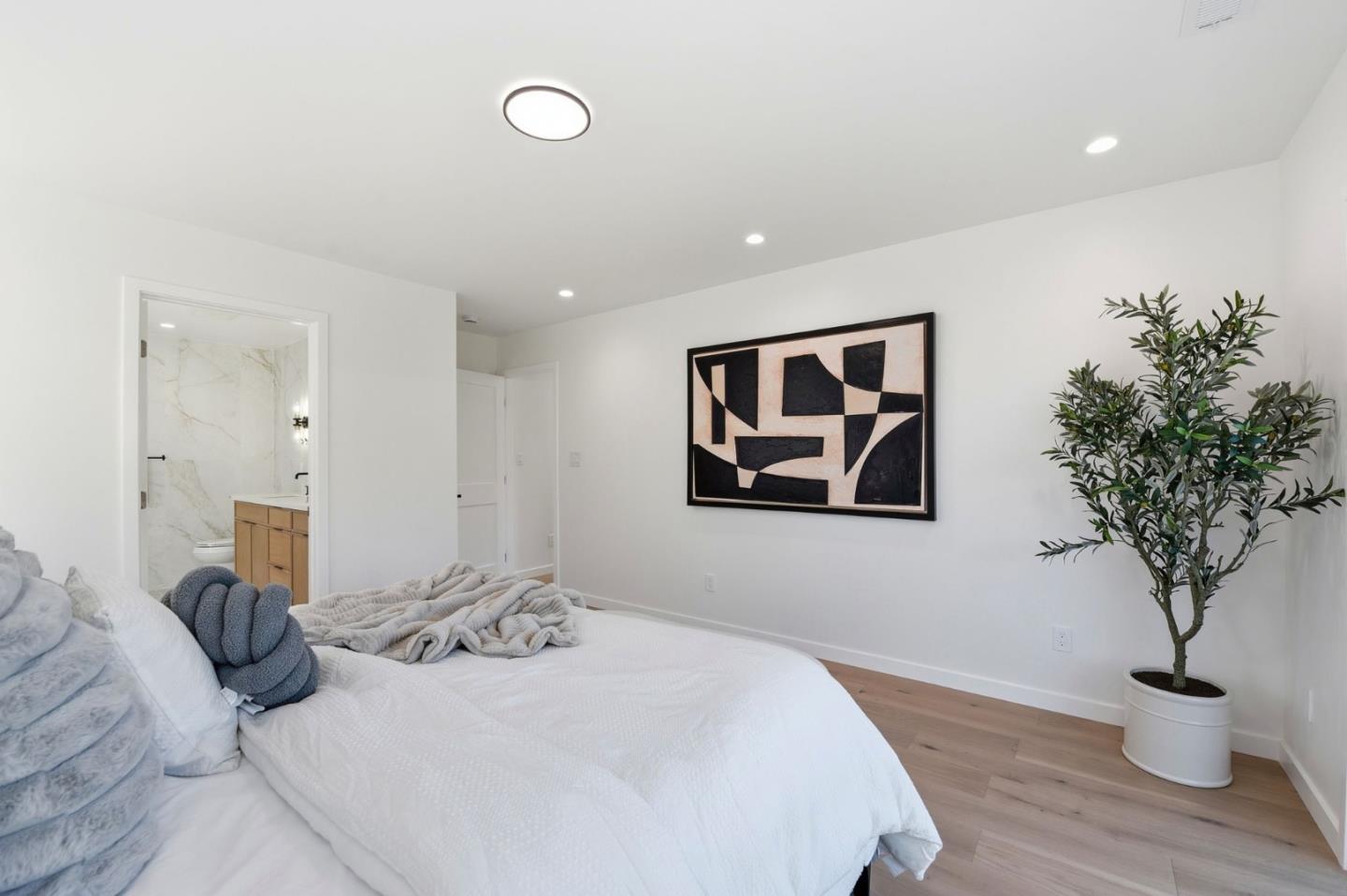 Detail Gallery Image 33 of 59 For 1412 Antonio Ln, San Jose,  CA 95117 - 4 Beds | 4 Baths