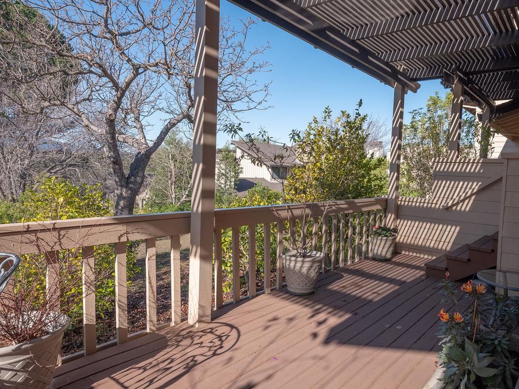 Detail Gallery Image 31 of 37 For 11 Susan Gale Ct, Menlo Park,  CA 94025 - 3 Beds | 2/1 Baths