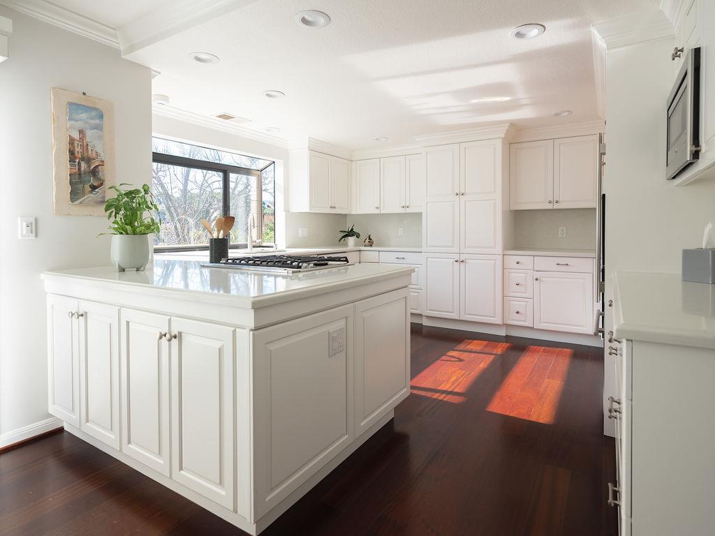 Detail Gallery Image 7 of 37 For 11 Susan Gale Ct, Menlo Park,  CA 94025 - 3 Beds | 2/1 Baths