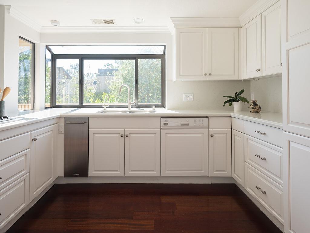 Detail Gallery Image 9 of 37 For 11 Susan Gale Ct, Menlo Park,  CA 94025 - 3 Beds | 2/1 Baths