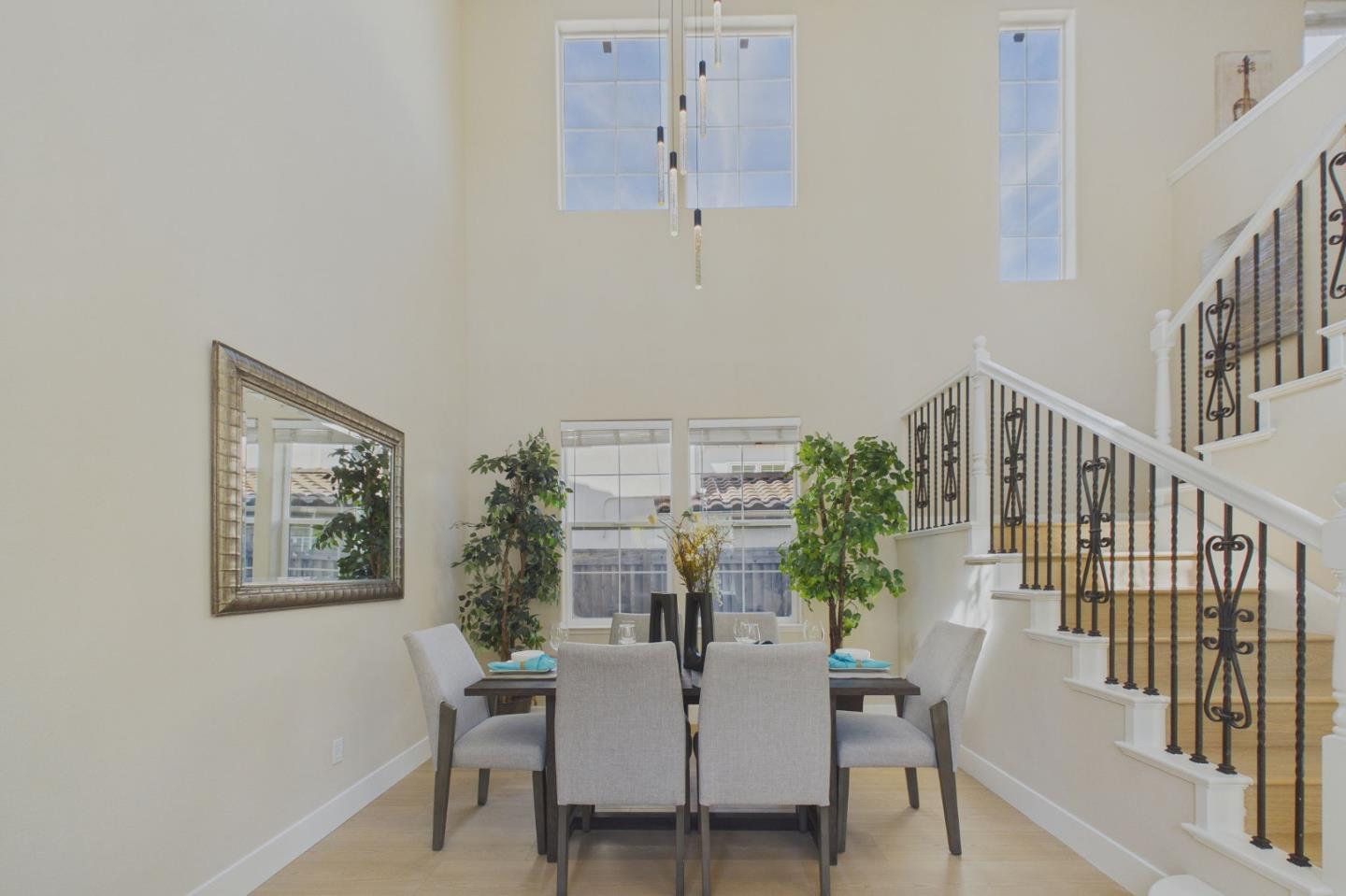 Detail Gallery Image 10 of 94 For 7656 Hackett Dr, Gilroy,  CA 95020 - 4 Beds | 3 Baths