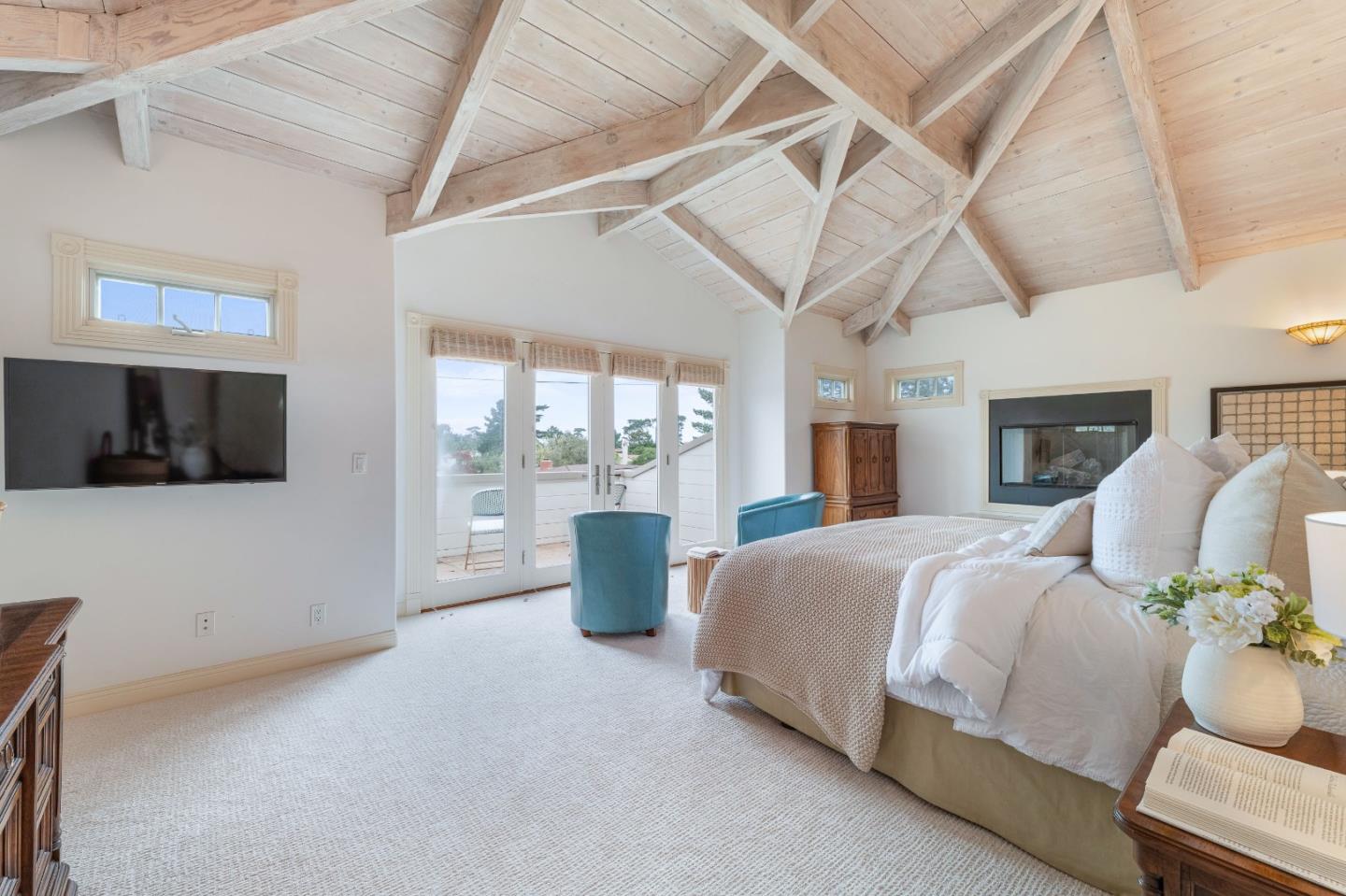 Detail Gallery Image 21 of 40 For 3035 Sherman Rd, Pebble Beach,  CA 93953 - 4 Beds | 2/1 Baths