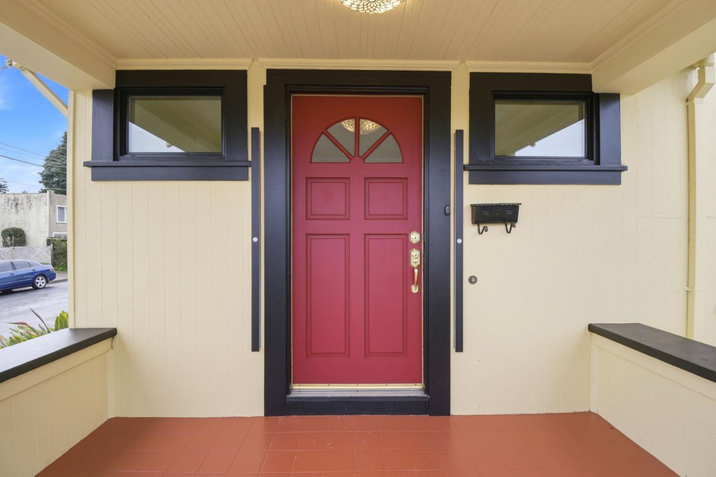 Detail Gallery Image 2 of 31 For 1236 Portland, Albany,  CA 94706 - 4 Beds | 2 Baths