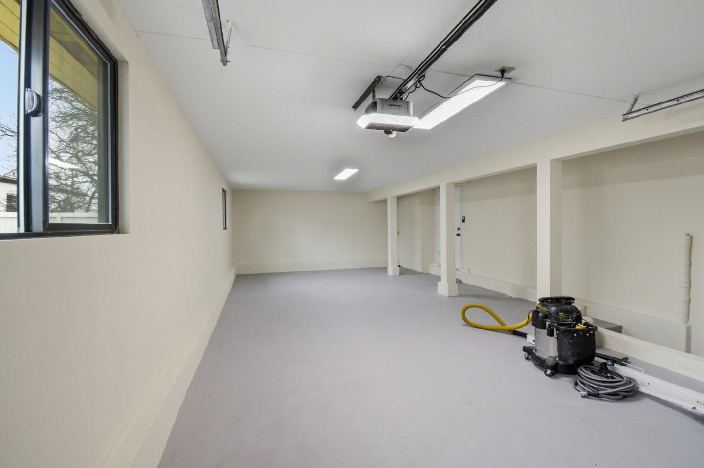 Detail Gallery Image 25 of 31 For 1236 Portland, Albany,  CA 94706 - 4 Beds | 2 Baths