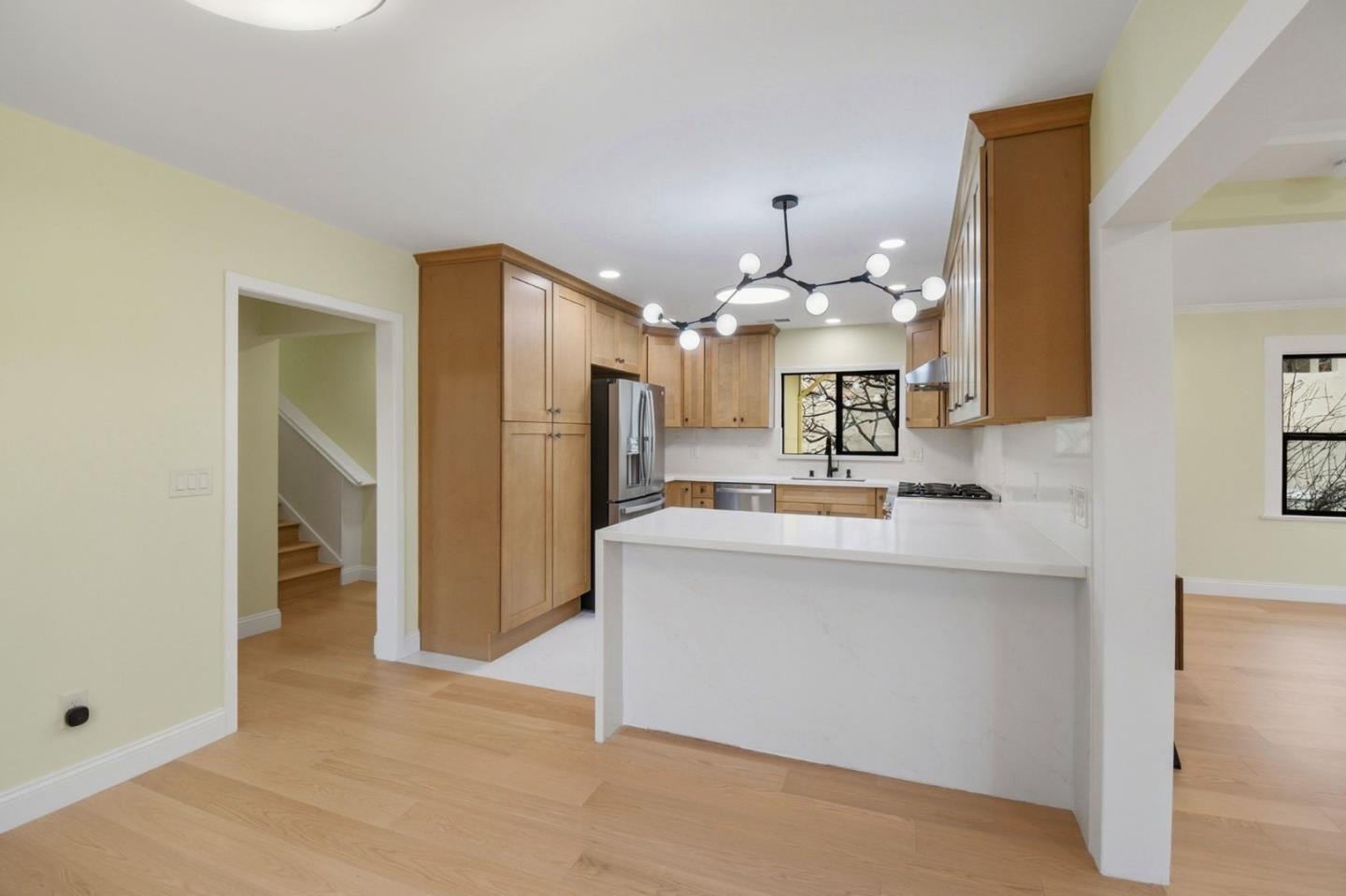 Detail Gallery Image 6 of 31 For 1236 Portland, Albany,  CA 94706 - 4 Beds | 2 Baths