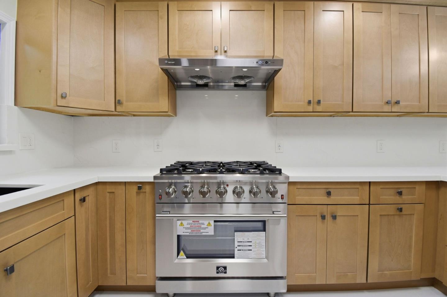 Detail Gallery Image 9 of 31 For 1236 Portland, Albany,  CA 94706 - 4 Beds | 2 Baths