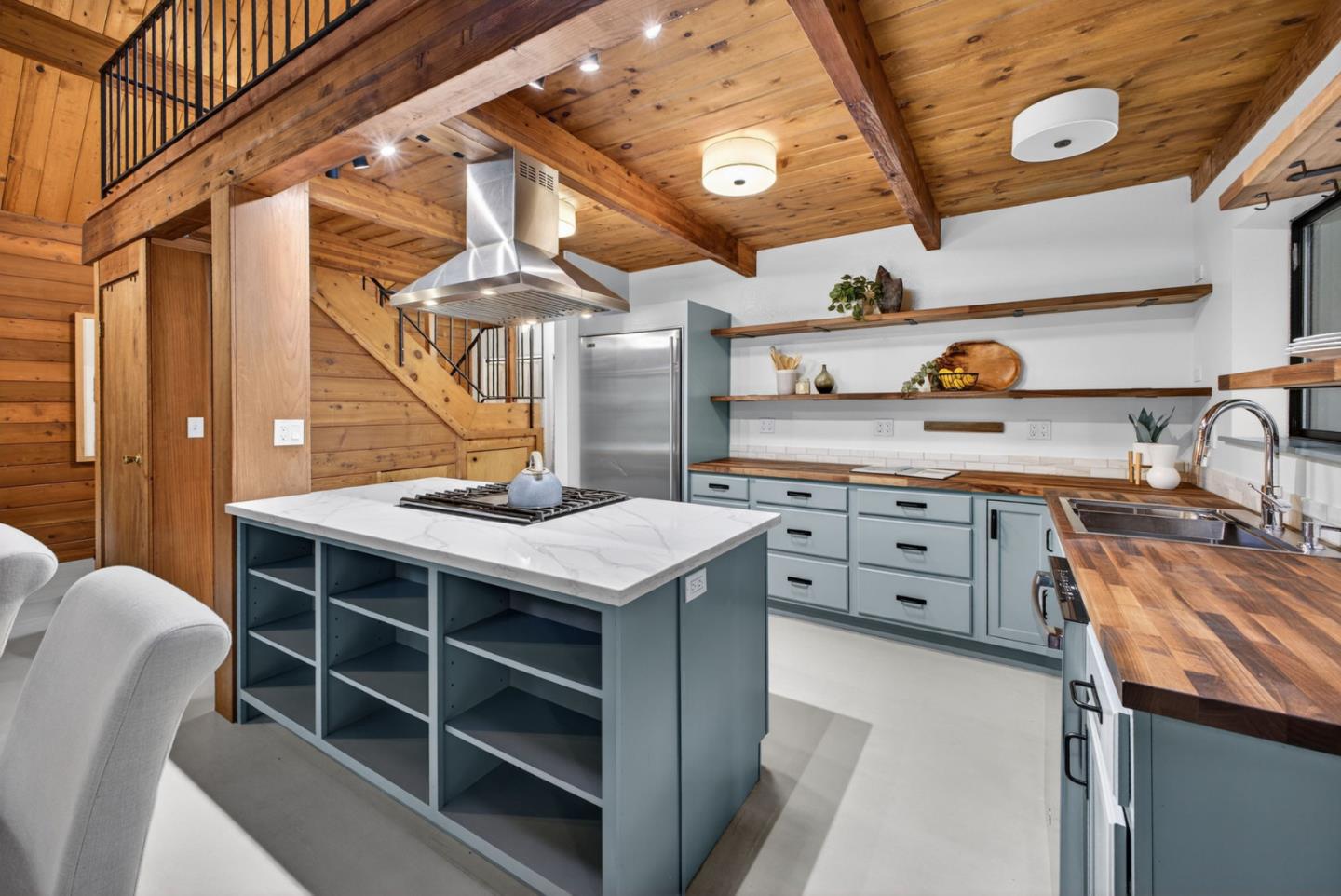 Detail Gallery Image 11 of 62 For 15194 Big Basin Way, Boulder Creek,  CA 95006 - 4 Beds | 3 Baths