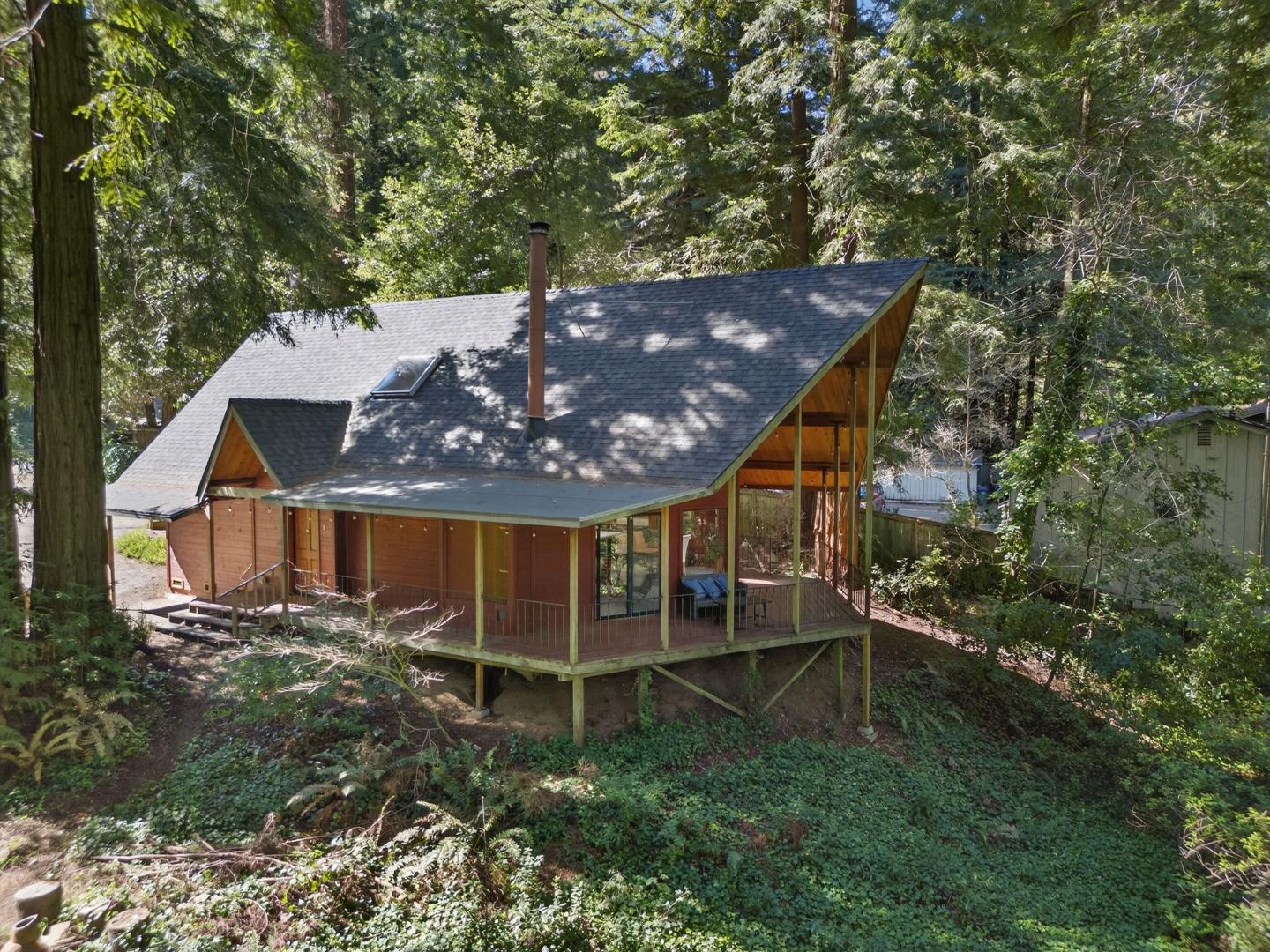 Detail Gallery Image 2 of 62 For 15194 Big Basin Way, Boulder Creek,  CA 95006 - 4 Beds | 3 Baths