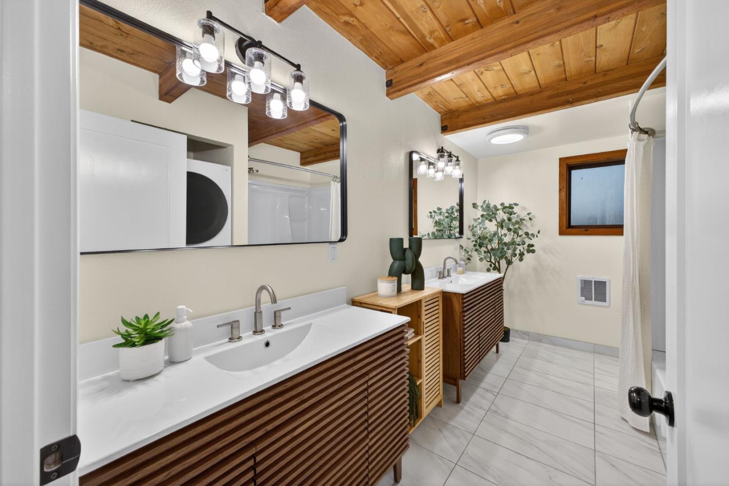 Detail Gallery Image 20 of 62 For 15194 Big Basin Way, Boulder Creek,  CA 95006 - 4 Beds | 3 Baths