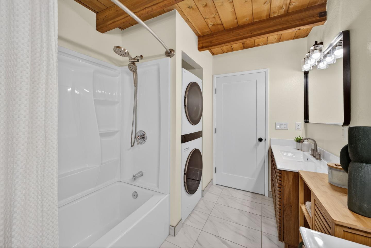 Detail Gallery Image 22 of 62 For 15194 Big Basin Way, Boulder Creek,  CA 95006 - 4 Beds | 3 Baths