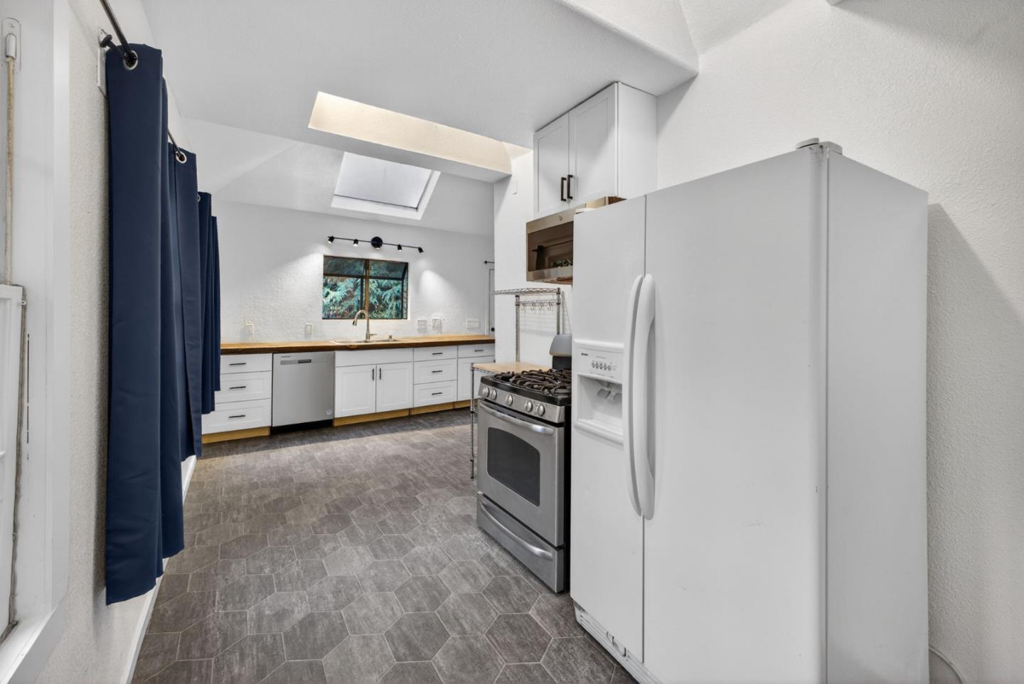 Detail Gallery Image 42 of 62 For 15194 Big Basin Way, Boulder Creek,  CA 95006 - 4 Beds | 3 Baths