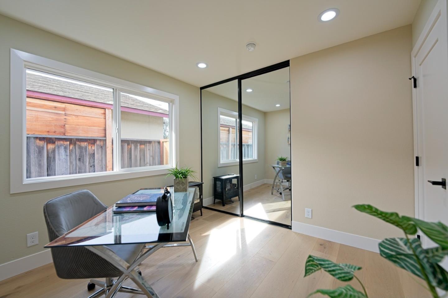 Detail Gallery Image 25 of 41 For 922 Iris Ave, Sunnyvale,  CA 94086 - 4 Beds | 3 Baths