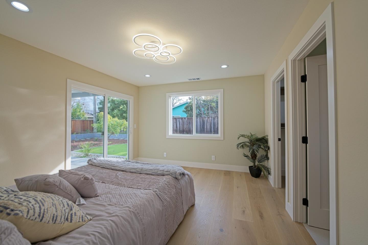 Detail Gallery Image 30 of 41 For 922 Iris Ave, Sunnyvale,  CA 94086 - 4 Beds | 3 Baths