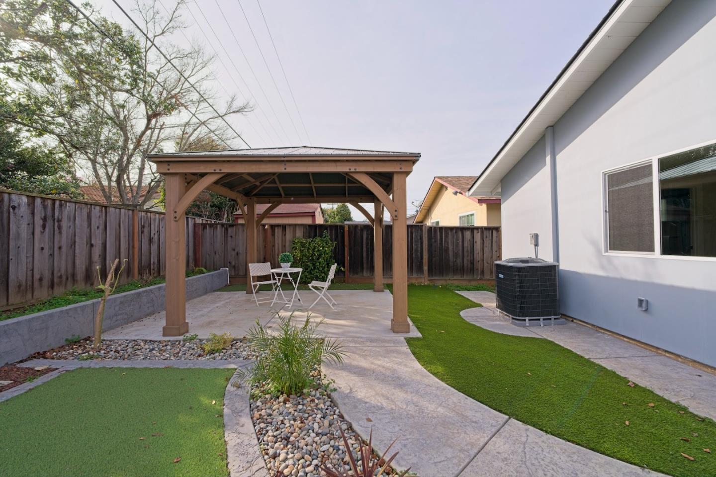 Detail Gallery Image 40 of 41 For 922 Iris Ave, Sunnyvale,  CA 94086 - 4 Beds | 3 Baths