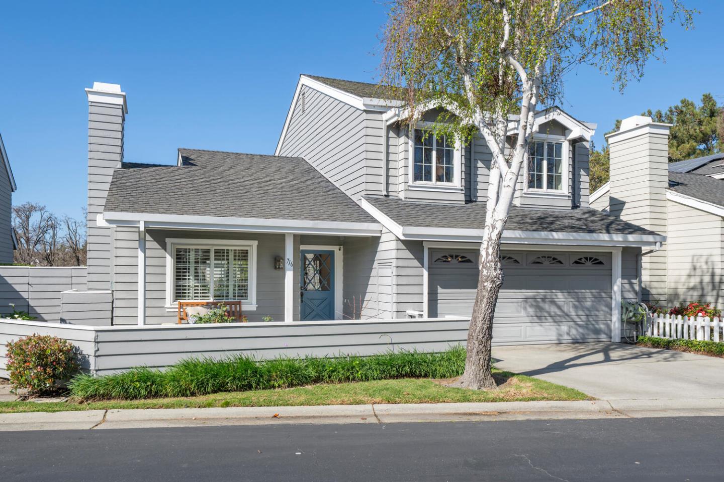 Detail Gallery Image 14 of 67 For 716 Newport Cir, Redwood City,  CA 94065 - 3 Beds | 2/1 Baths