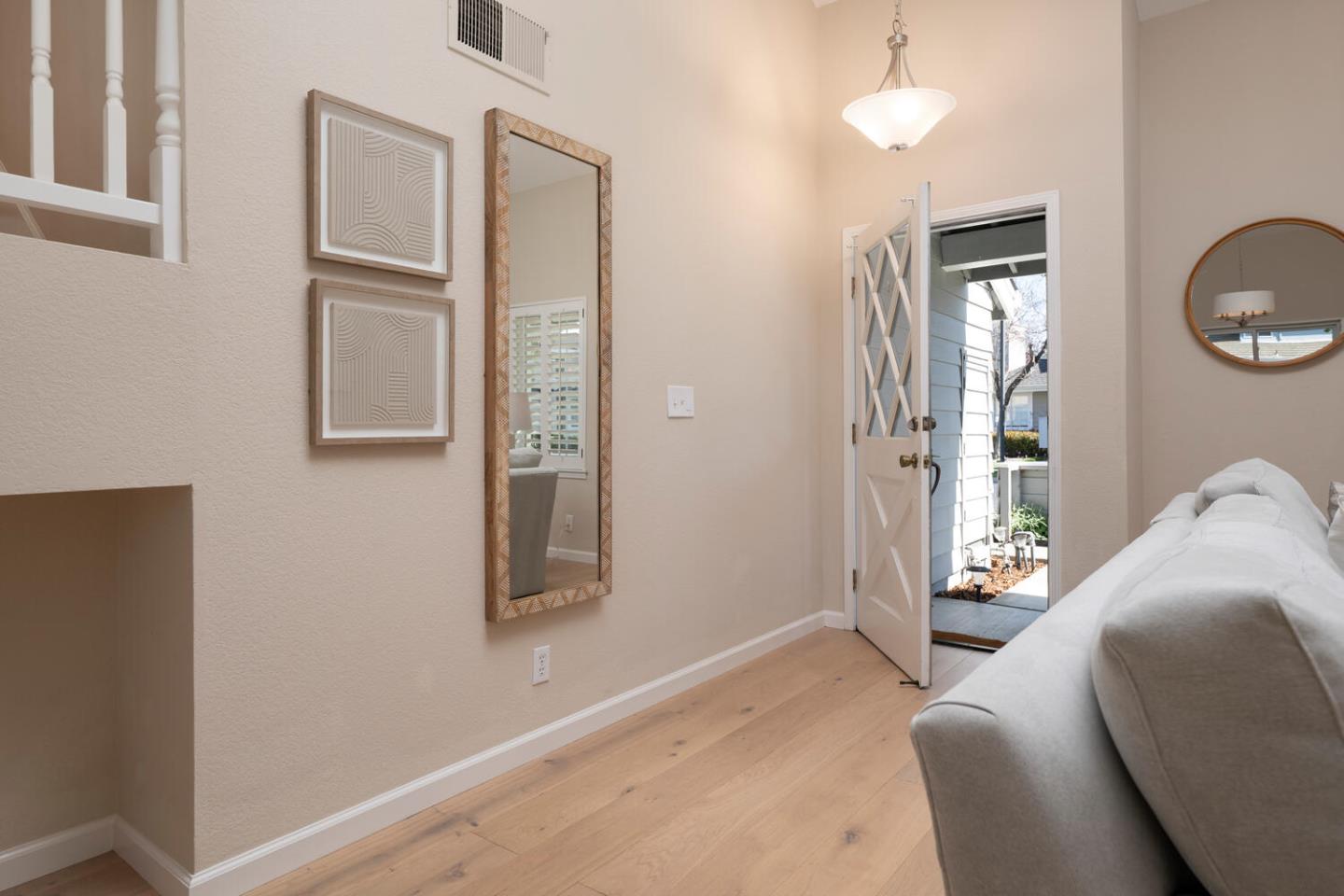 Detail Gallery Image 18 of 67 For 716 Newport Cir, Redwood City,  CA 94065 - 3 Beds | 2/1 Baths
