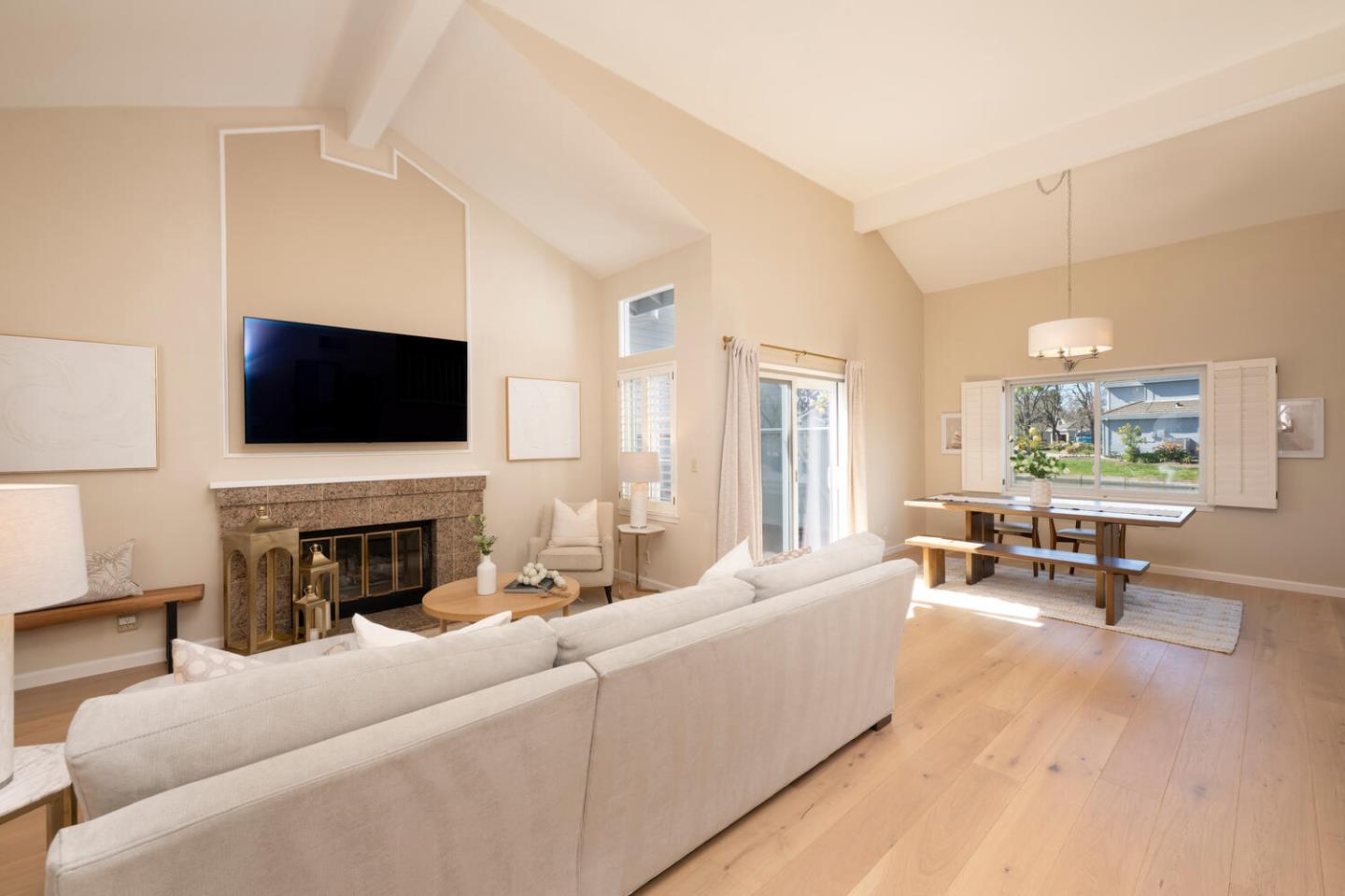 Detail Gallery Image 19 of 67 For 716 Newport Cir, Redwood City,  CA 94065 - 3 Beds | 2/1 Baths