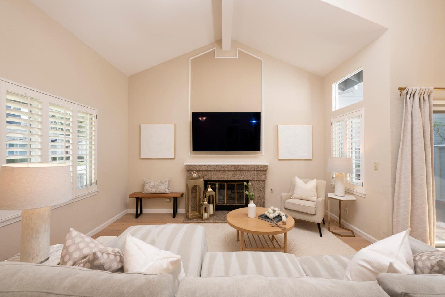 Detail Gallery Image 21 of 67 For 716 Newport Cir, Redwood City,  CA 94065 - 3 Beds | 2/1 Baths
