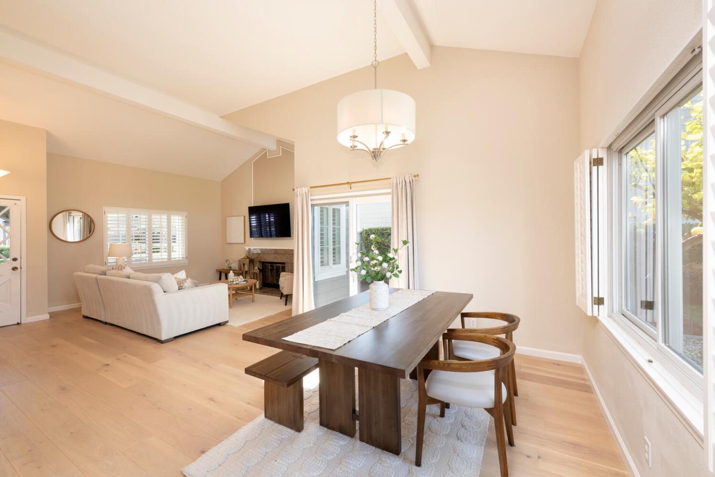 Detail Gallery Image 25 of 67 For 716 Newport Cir, Redwood City,  CA 94065 - 3 Beds | 2/1 Baths