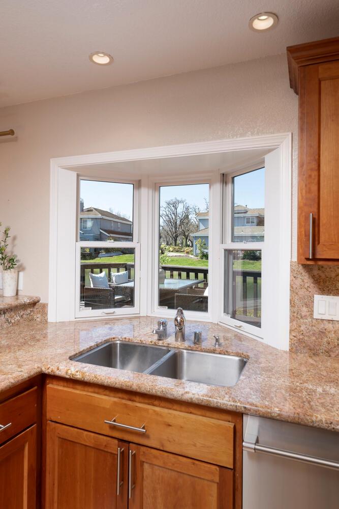 Detail Gallery Image 29 of 67 For 716 Newport Cir, Redwood City,  CA 94065 - 3 Beds | 2/1 Baths