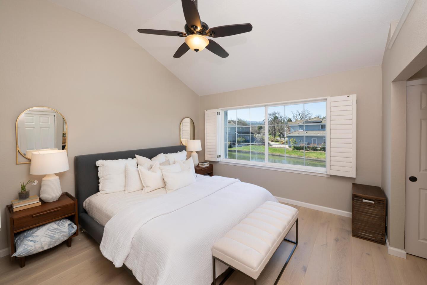 Detail Gallery Image 37 of 67 For 716 Newport Cir, Redwood City,  CA 94065 - 3 Beds | 2/1 Baths