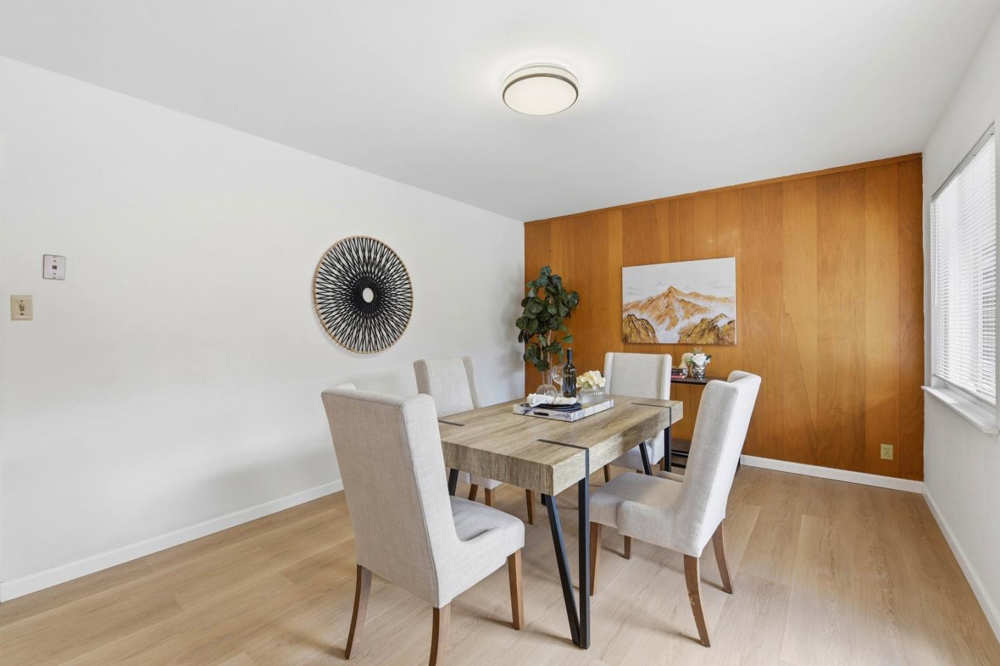 Detail Gallery Image 11 of 43 For 2767 Winchester Dr, Hayward,  CA 94541 - 4 Beds | 2 Baths