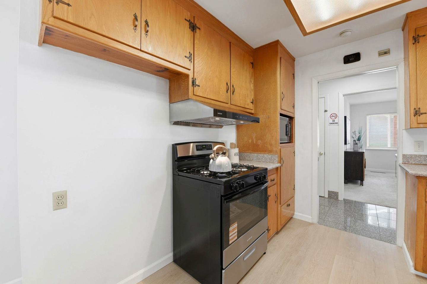 Detail Gallery Image 14 of 43 For 2767 Winchester Dr, Hayward,  CA 94541 - 4 Beds | 2 Baths