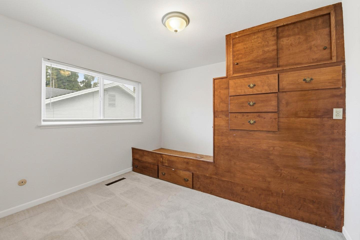 Detail Gallery Image 28 of 43 For 2767 Winchester Dr, Hayward,  CA 94541 - 4 Beds | 2 Baths