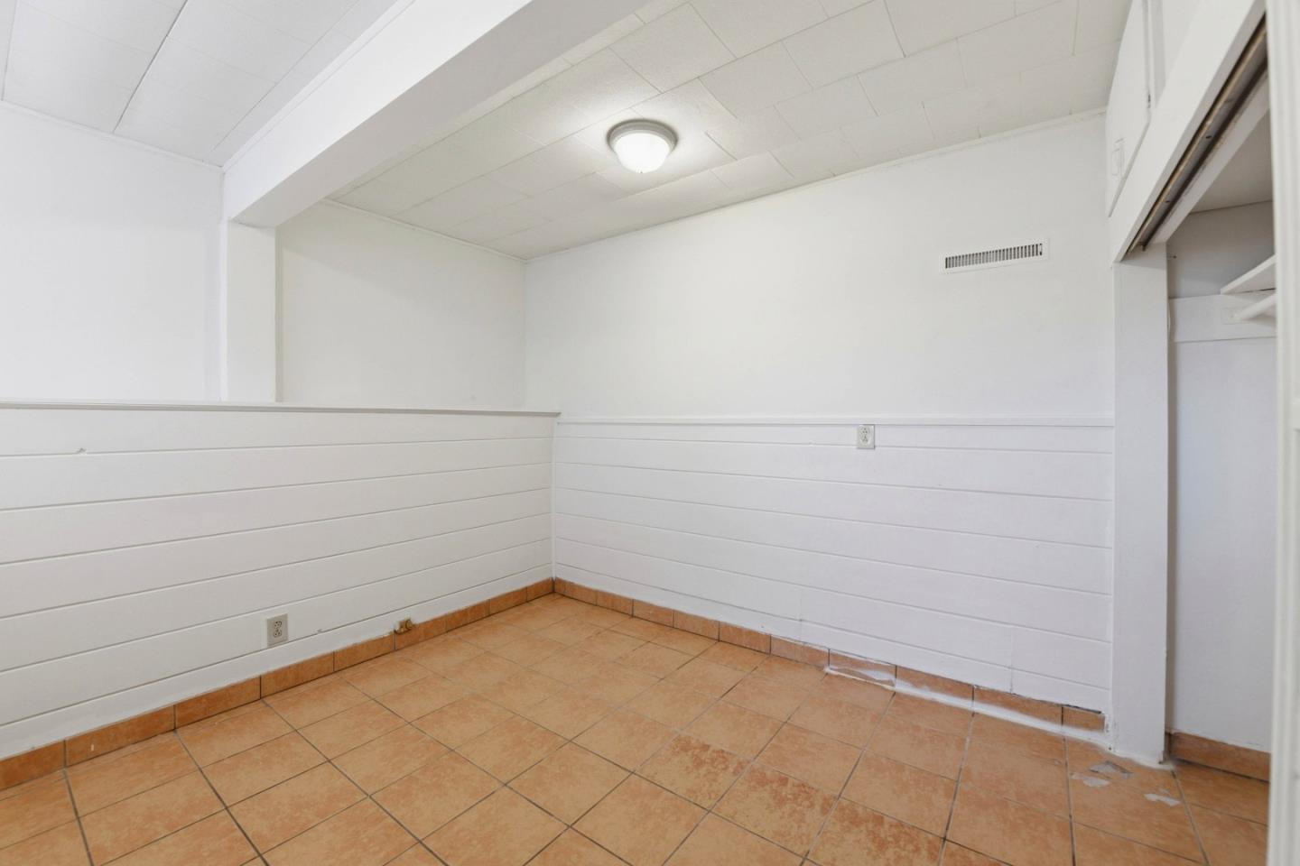 Detail Gallery Image 37 of 43 For 2767 Winchester Dr, Hayward,  CA 94541 - 4 Beds | 2 Baths