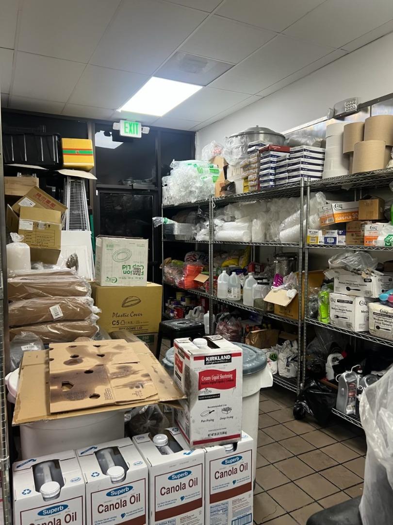 Detail Gallery Image 4 of 5 For 1661 Tully, San Jose,  CA 95122 - – Beds | – Baths