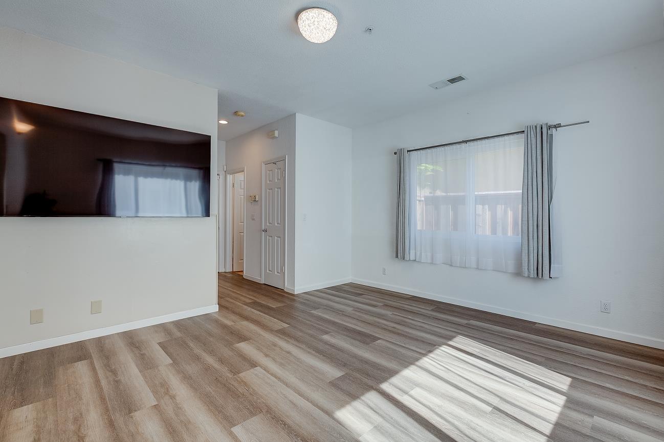 Detail Gallery Image 7 of 41 For 33049 Alicante Ter #67,  Union City,  CA 94587 - 3 Beds | 2/1 Baths