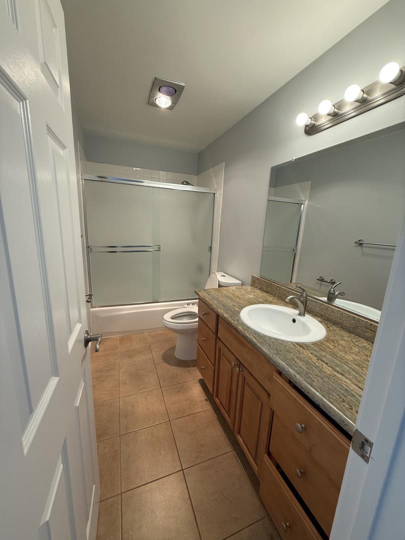 Detail Gallery Image 4 of 11 For 952 Kiely Blvd #H,  Santa Clara,  CA 95051 - 2 Beds | 2 Baths