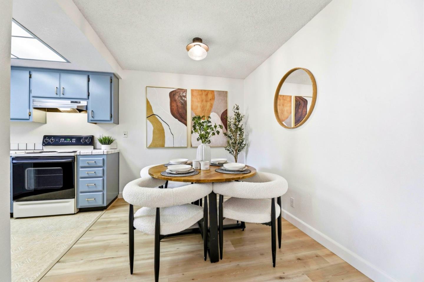 Detail Gallery Image 12 of 27 For 1066 Cedar Gables Dr, San Jose,  CA 95118 - 2 Beds | 2 Baths