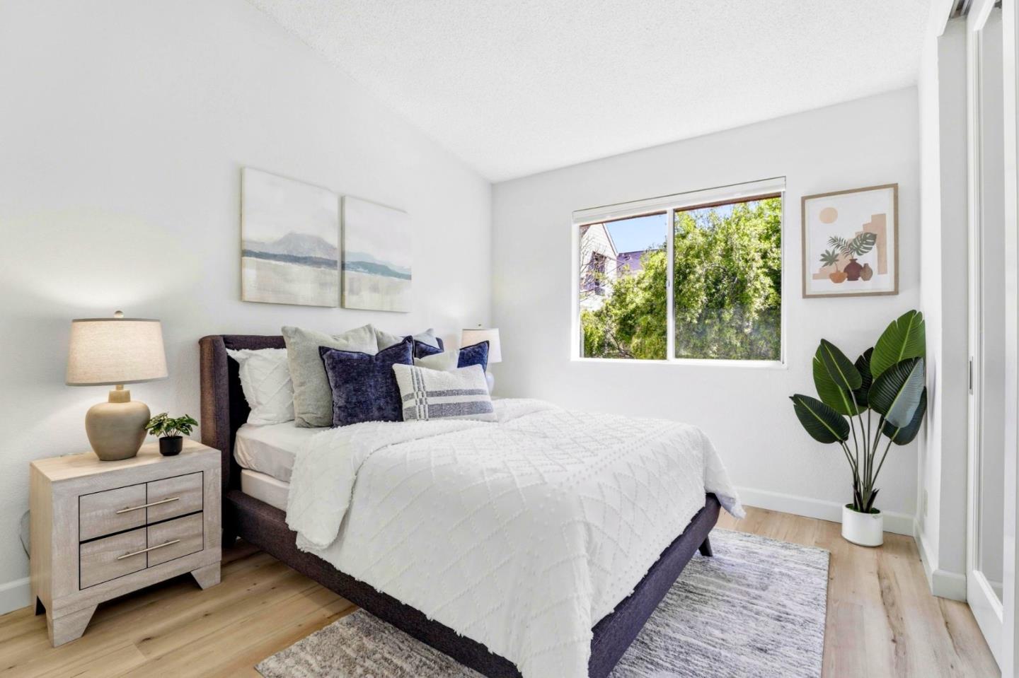 Detail Gallery Image 13 of 27 For 1066 Cedar Gables Dr, San Jose,  CA 95118 - 2 Beds | 2 Baths