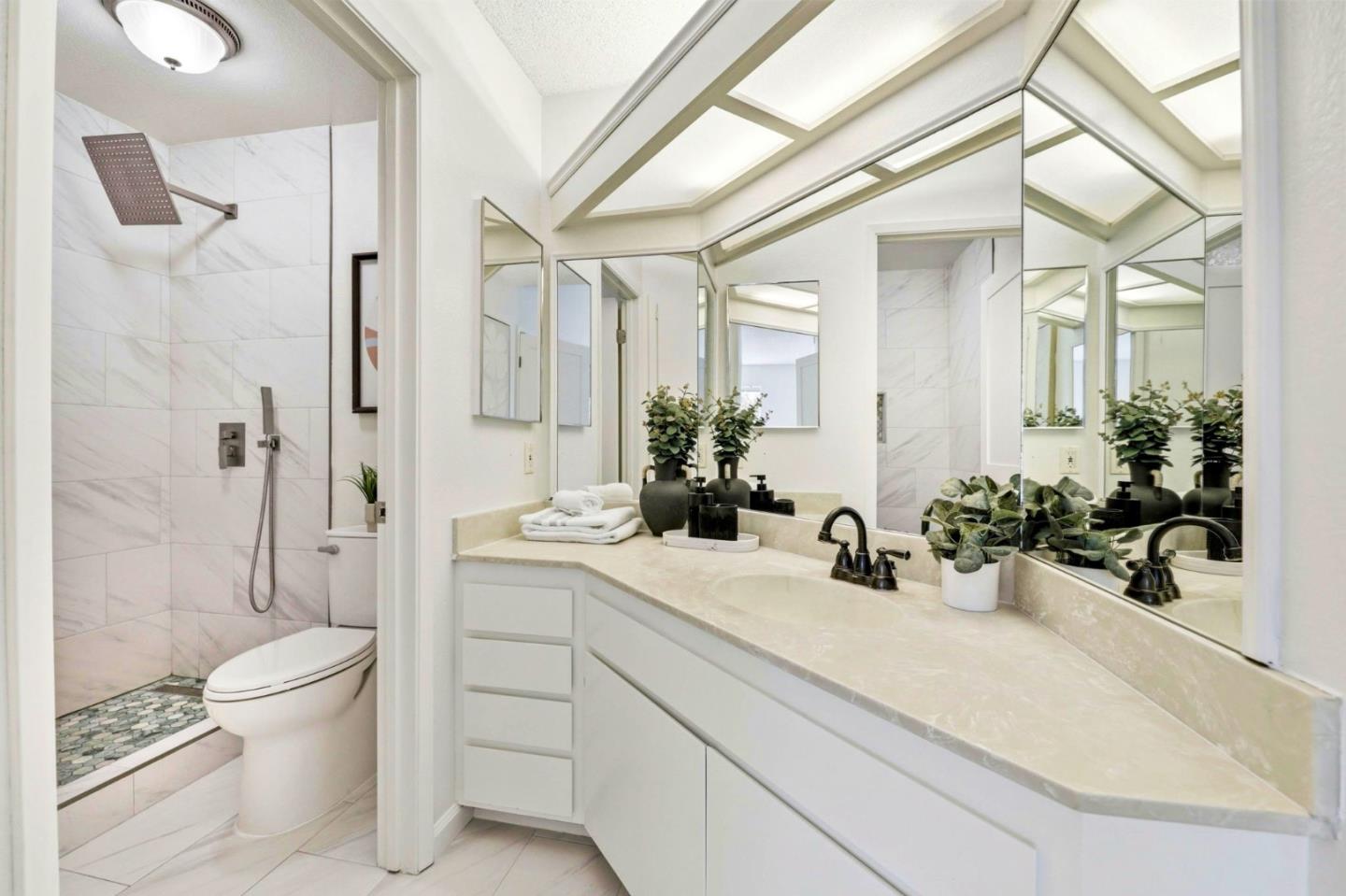 Detail Gallery Image 17 of 27 For 1066 Cedar Gables Dr, San Jose,  CA 95118 - 2 Beds | 2 Baths