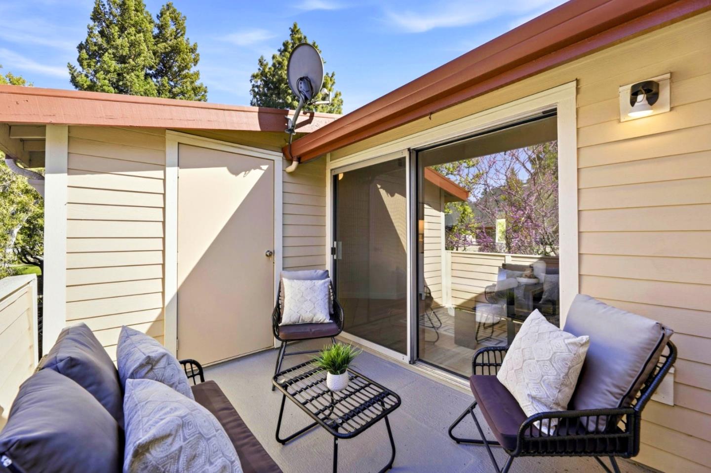 Detail Gallery Image 19 of 27 For 1066 Cedar Gables Dr, San Jose,  CA 95118 - 2 Beds | 2 Baths