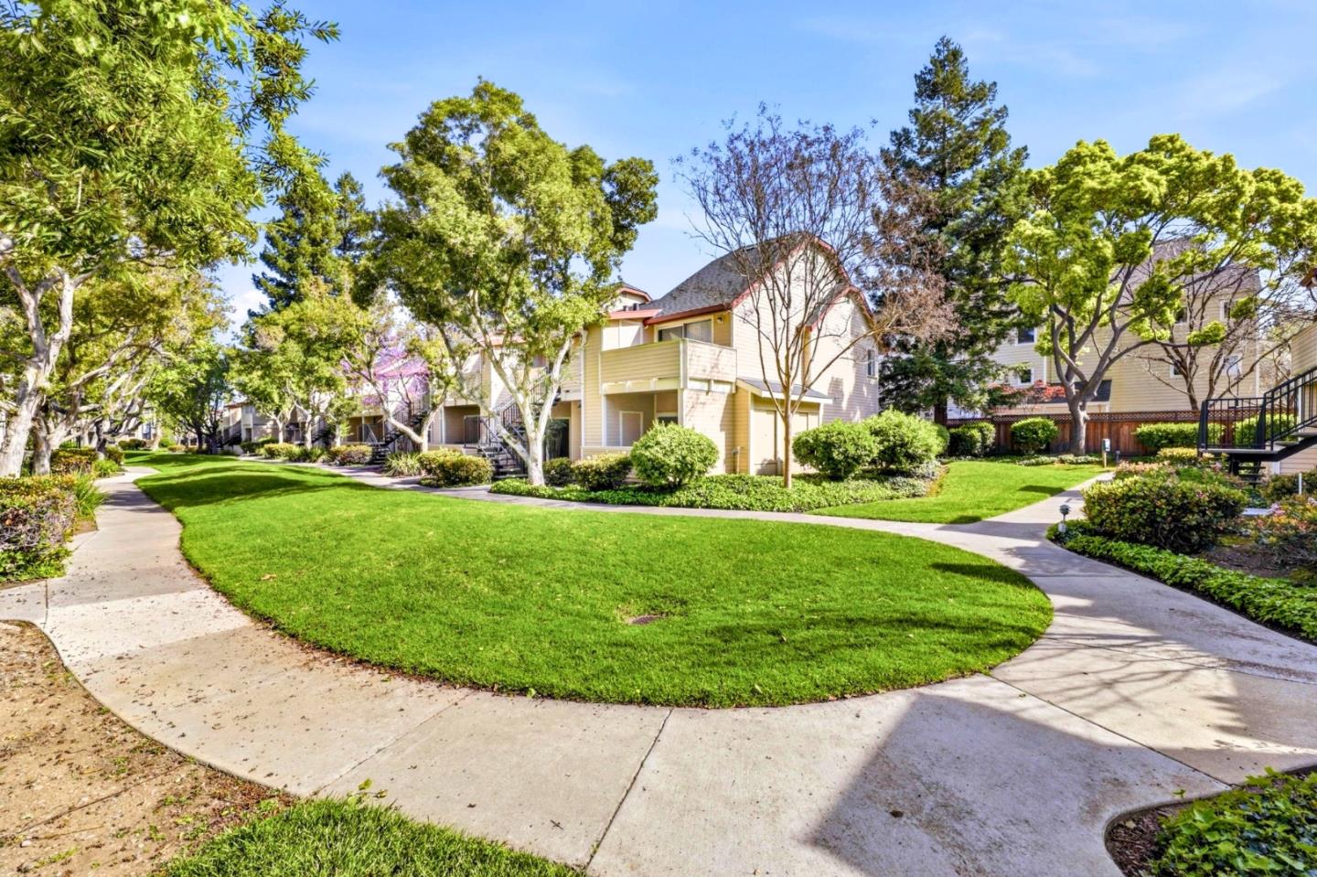 Detail Gallery Image 25 of 27 For 1066 Cedar Gables Dr, San Jose,  CA 95118 - 2 Beds | 2 Baths