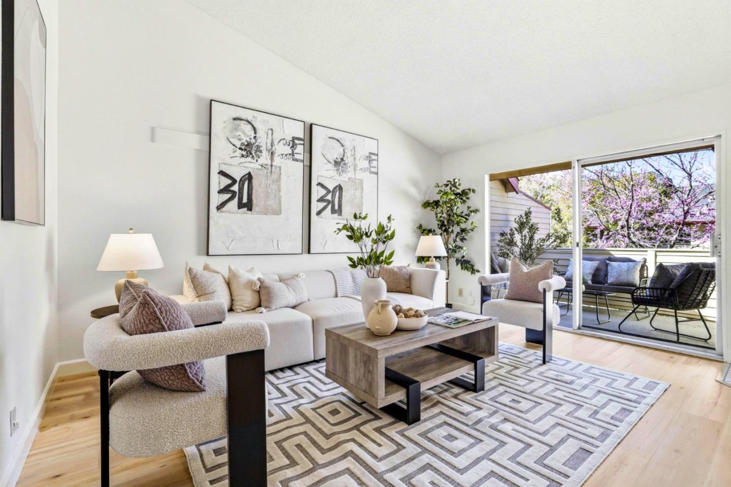 Detail Gallery Image 6 of 27 For 1066 Cedar Gables Dr, San Jose,  CA 95118 - 2 Beds | 2 Baths