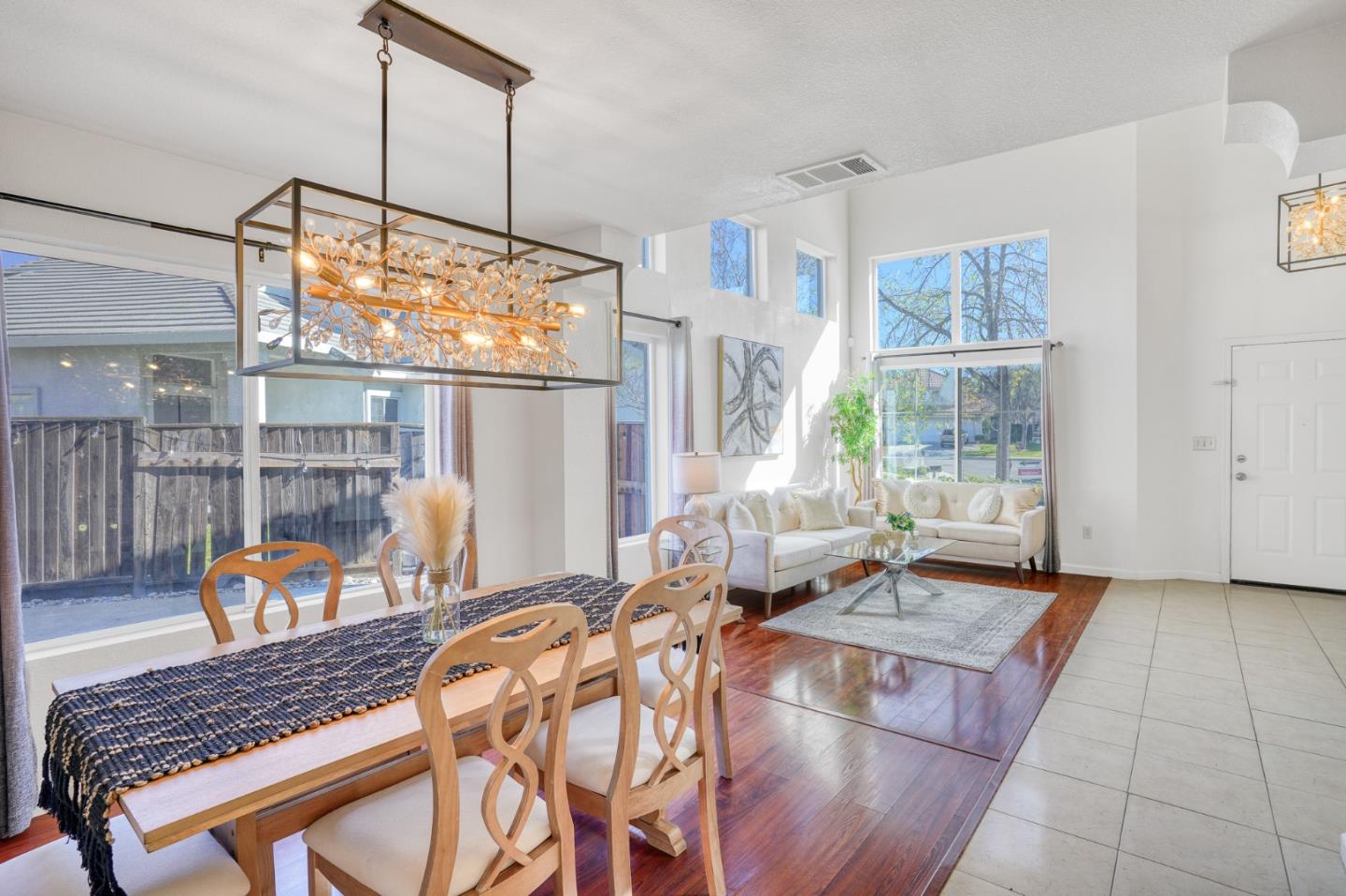 Detail Gallery Image 14 of 50 For 4508 Muledeer Ct, Antioch,  CA 94509 - 4 Beds | 2/1 Baths