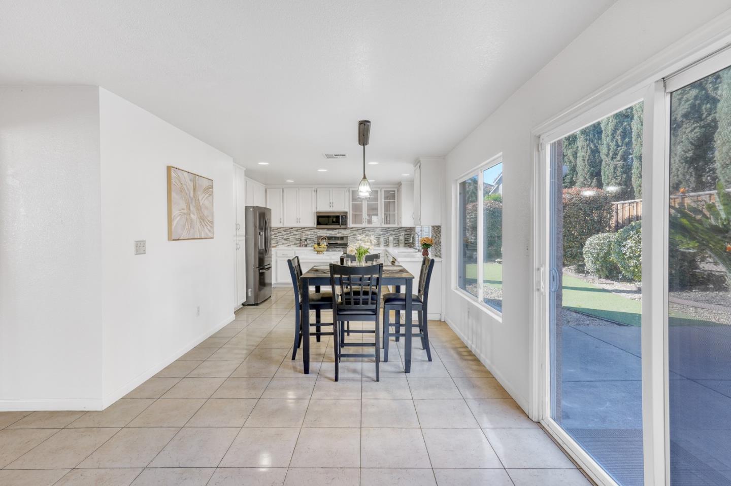 Detail Gallery Image 17 of 50 For 4508 Muledeer Ct, Antioch,  CA 94509 - 4 Beds | 2/1 Baths