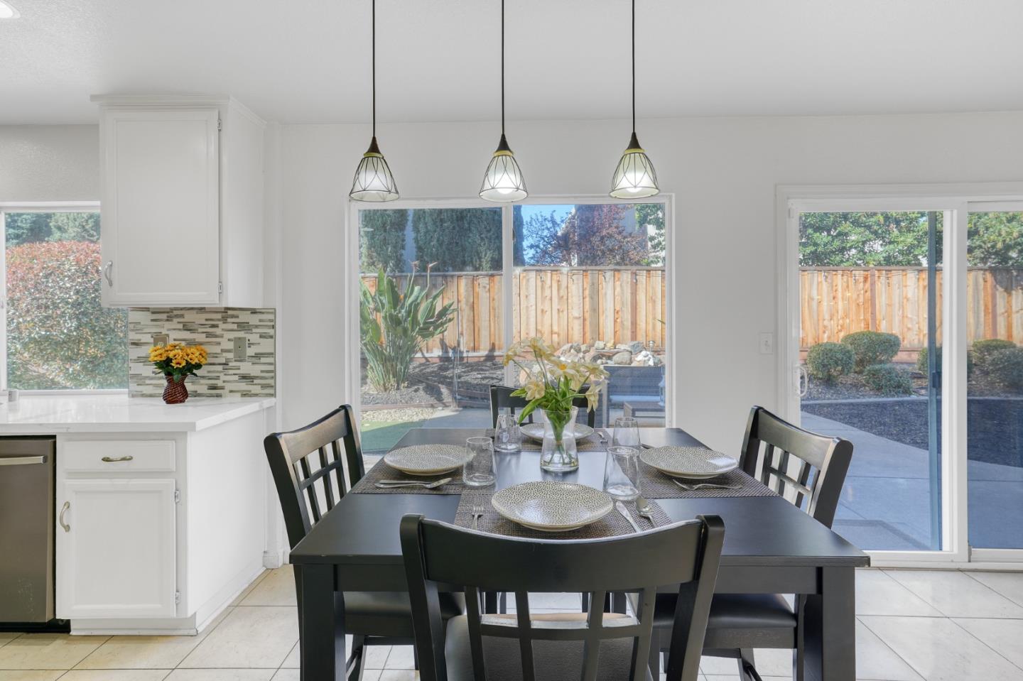 Detail Gallery Image 18 of 50 For 4508 Muledeer Ct, Antioch,  CA 94509 - 4 Beds | 2/1 Baths